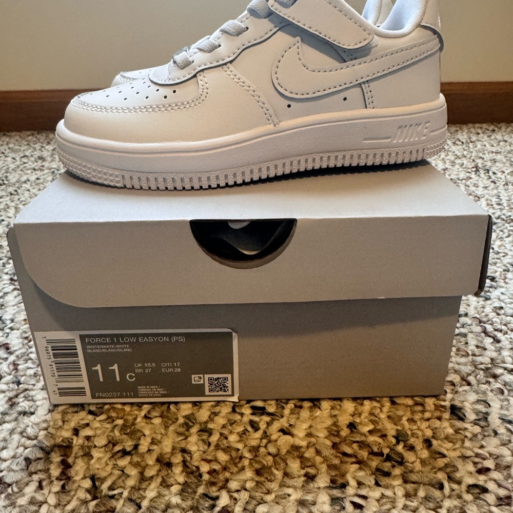 Nike White Sneakers Air Force 1 Style